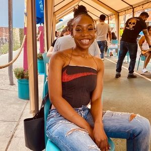 Meet your Posher, Mariam
